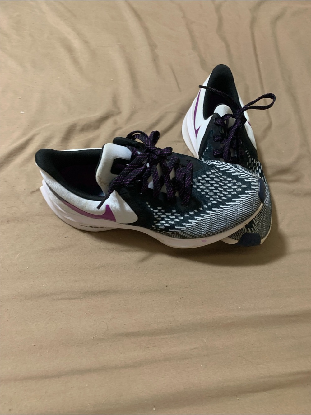 Nike Women's Black, White & Purple Knit Running Sneakers